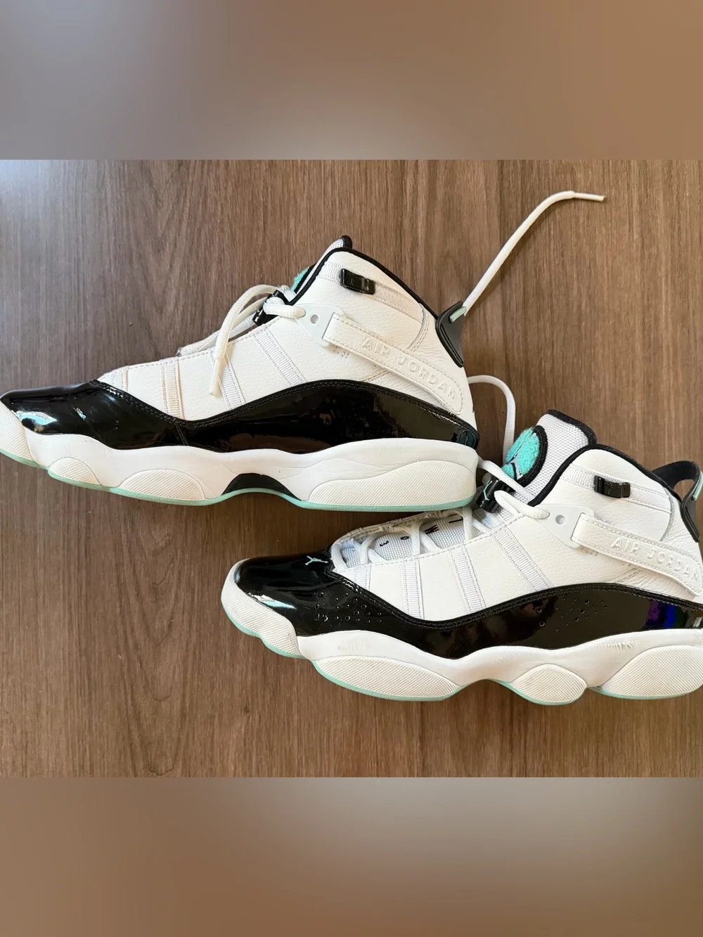Nike Jordan 6 Rings Men Basketball Sneakers in White, Black & Teal size 9.5